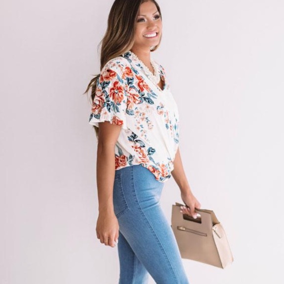 NEW SIZE S Impressions Floral Twisted Shift Top - Picture 5 of 7